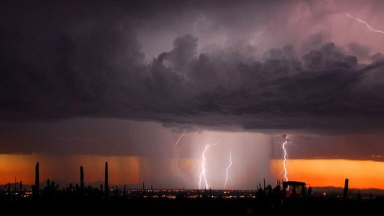 Severe storm warning in Phoenix